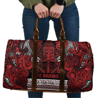 Aotearoa Iwi Te Arawa Travel Bag Maori Wharenui House Tribal Pattern LT9 Dark Red - Polynesian Pride