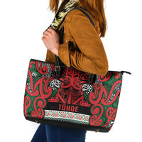 Aotearoa Iwi Tuhoe Leather Tote Bag Maori Wharenui House Tribal Pattern LT9 Green Red - Polynesian Pride