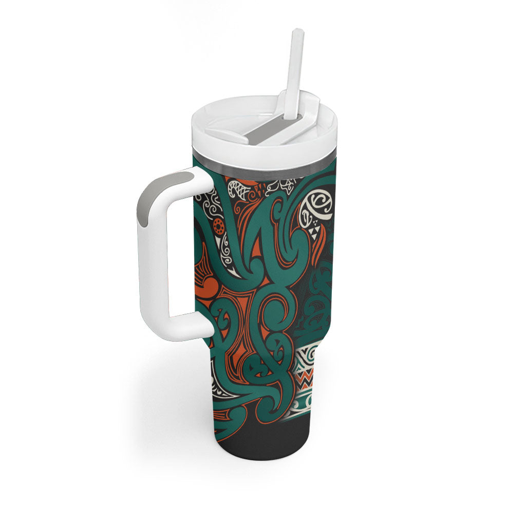 Aotearoa Iwi Ngāti Maru Taranaki Tumbler With Handle Maori Wharenui House Tribal Pattern LT9 - Polynesian Pride