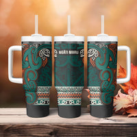 Aotearoa Iwi Ngāti Maru Taranaki Tumbler With Handle Maori Wharenui House Tribal Pattern LT9 - Polynesian Pride