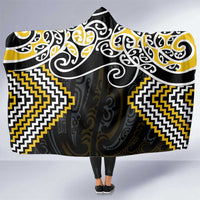 Gold Aotearoa Tukutuku Manawa Tapu Hooded Blanket Ta Moko Toi Maori LT9 One Size Gold - Polynesian Pride