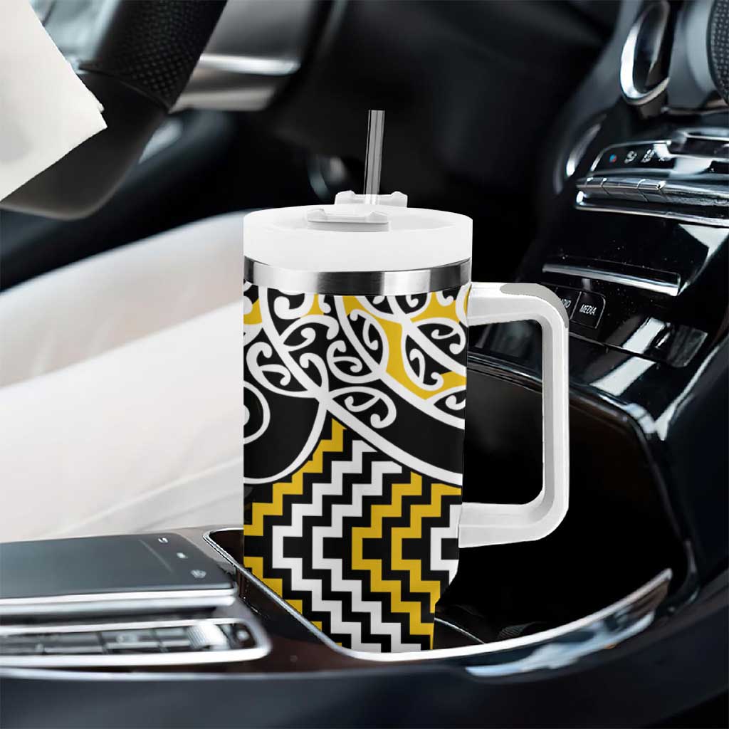 Gold Aotearoa Tukutuku Manawa Tapu Tumbler With Handle Ta Moko Toi Maori LT9 - Polynesian Pride