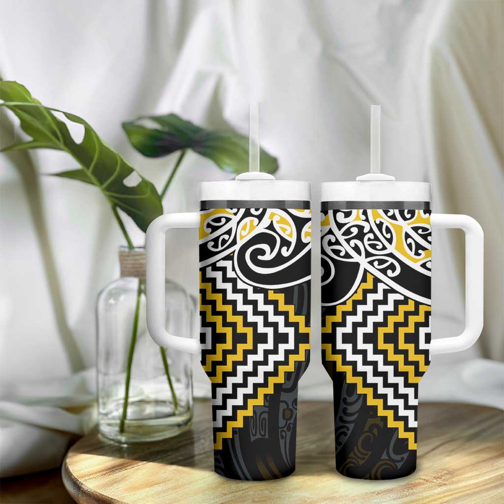 Gold Aotearoa Tukutuku Manawa Tapu Tumbler With Handle Ta Moko Toi Maori LT9 - Polynesian Pride