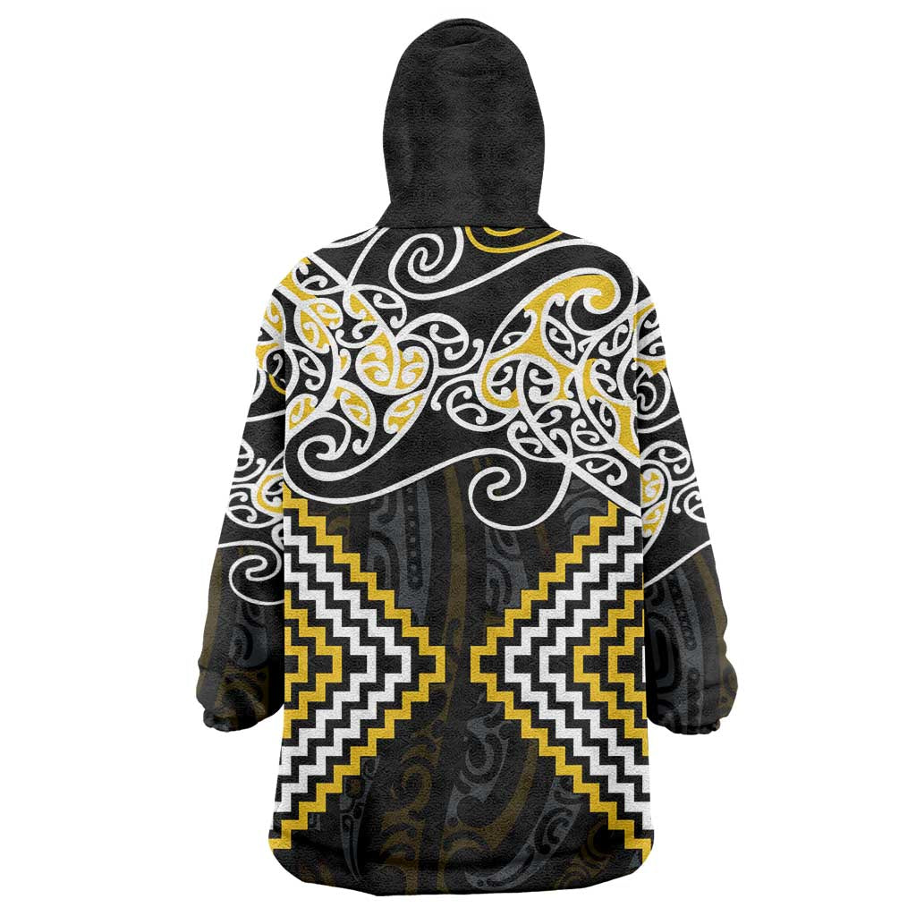 Gold Aotearoa Tukutuku Manawa Tapu Wearable Blanket Hoodie Ta Moko Toi Maori LT9 - Polynesian Pride