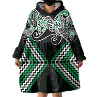 Green Aotearoa Tukutuku Manawa Tapu Wearable Blanket Hoodie Ta Moko Toi Maori LT9 - Polynesian Pride