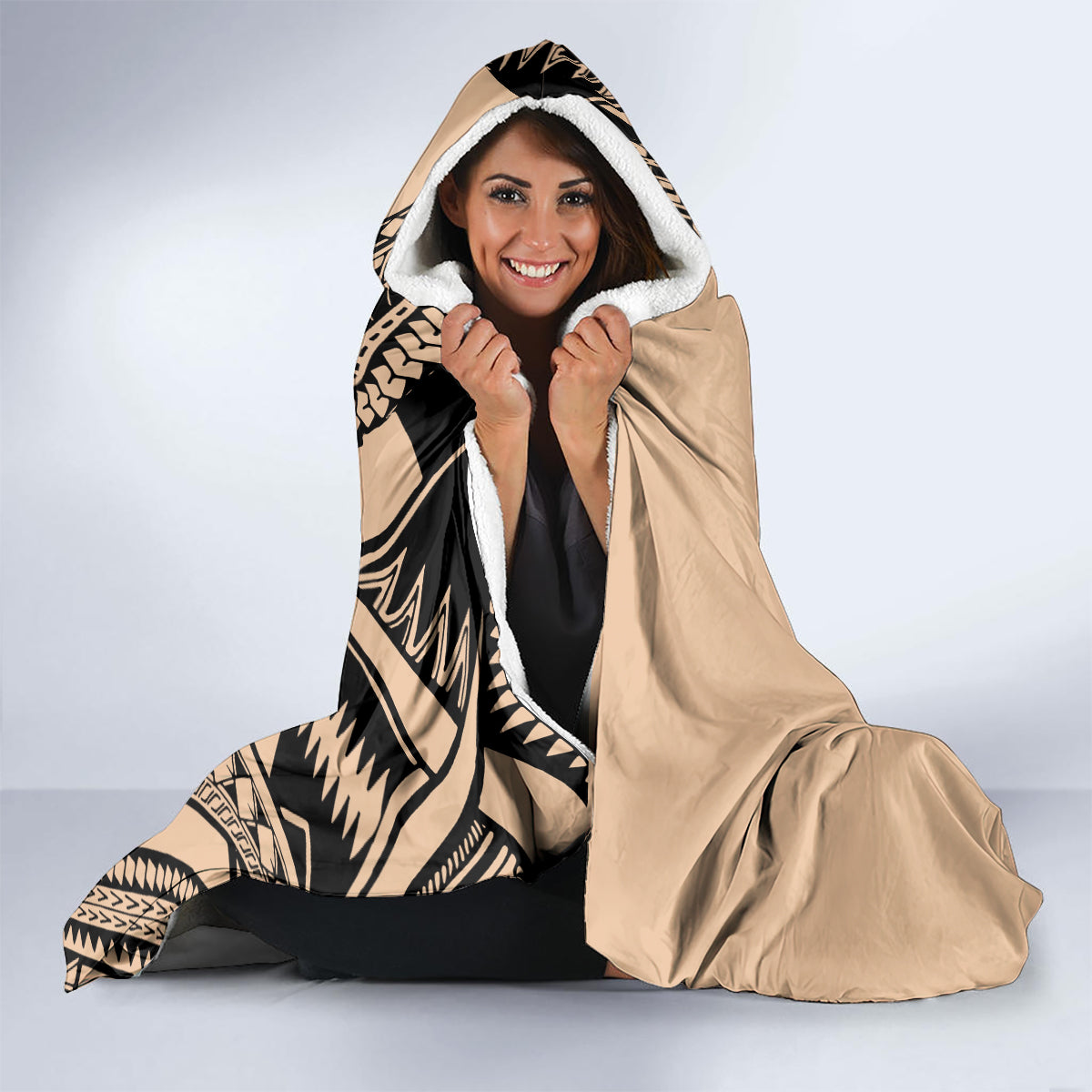 Custom Samoa Manuia le 62 Tausaga O le Tutoatasi Hooded Blanket Samoan Tatau Beige Art LT9 - Polynesian Pride