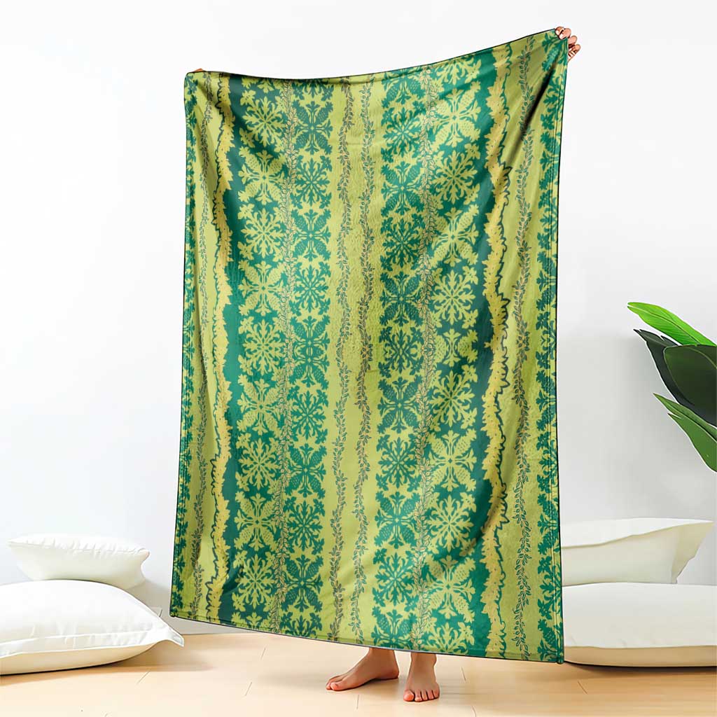 Hawaii Lei with Tribal Quilt Motif Blanket
