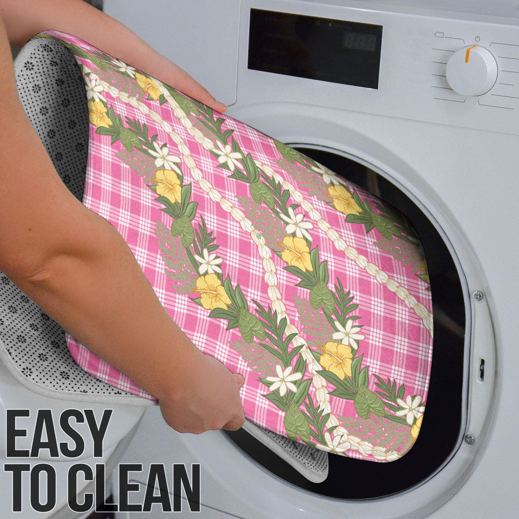 Aloha Puakenikeni Anthurium Pikake Lei Bathroom Set Tropical Pink Hawaiian Palaka Pattern