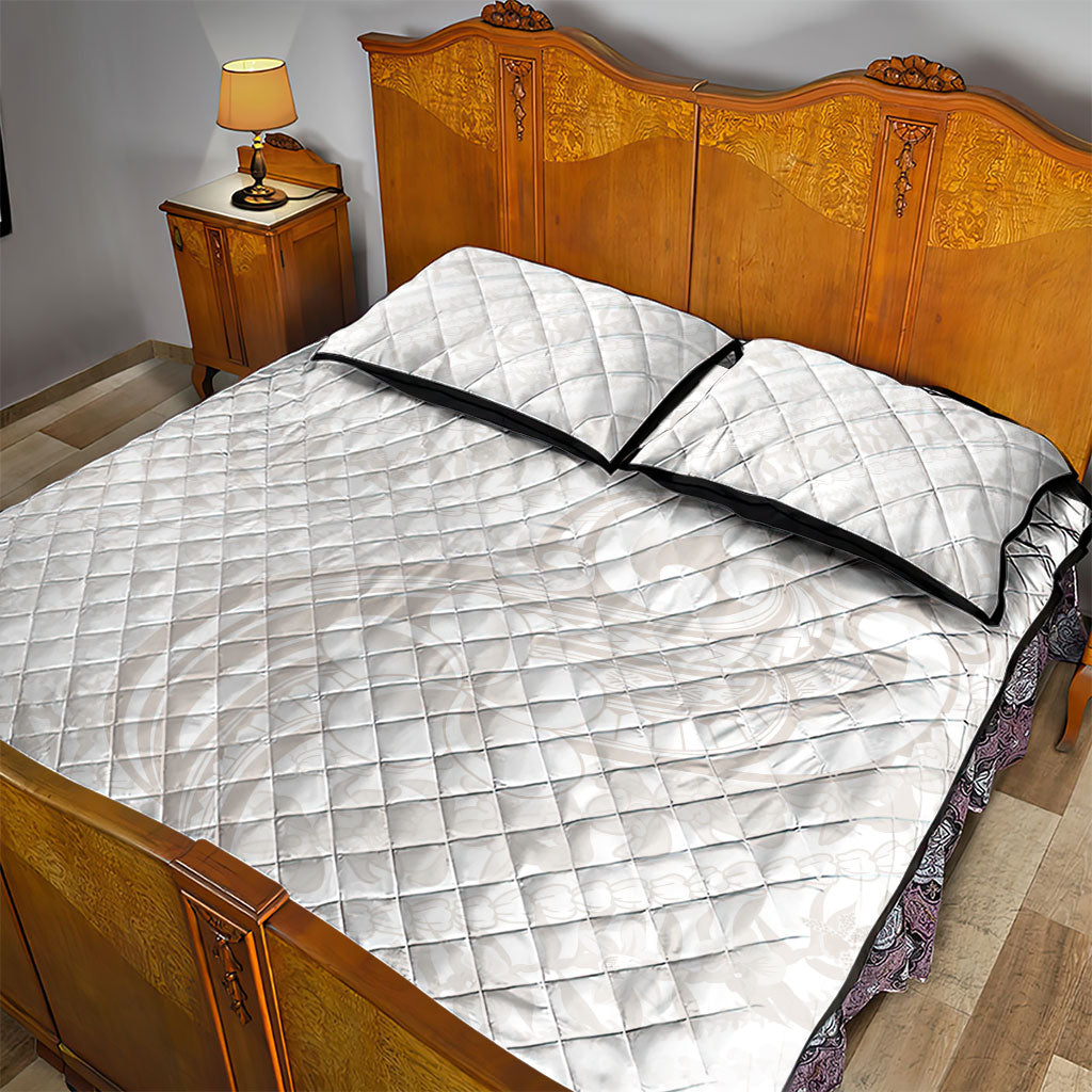 Hawaii Plumeria Lokelani Pikake Lei Quilt Bed Set Sandy Beige Polynesian Tattoo LT9 - Polynesian Pride
