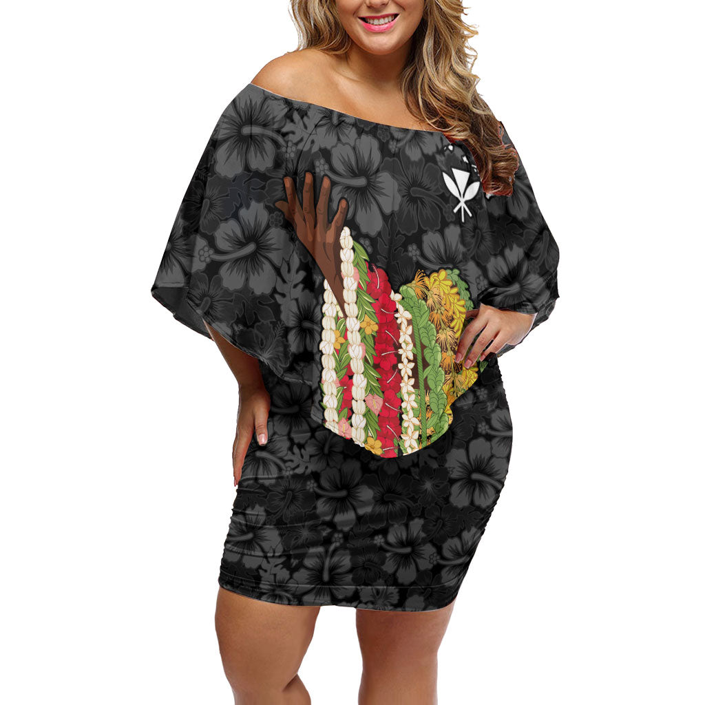 Hawaii Lei Kamehameha Family Matching Off Shoulder Short Dress and Hawaiian Shirt Ele'ele Seamless Pattern Hibiscus Flower LT9 Mom's Dress Black - Polynesian Pride