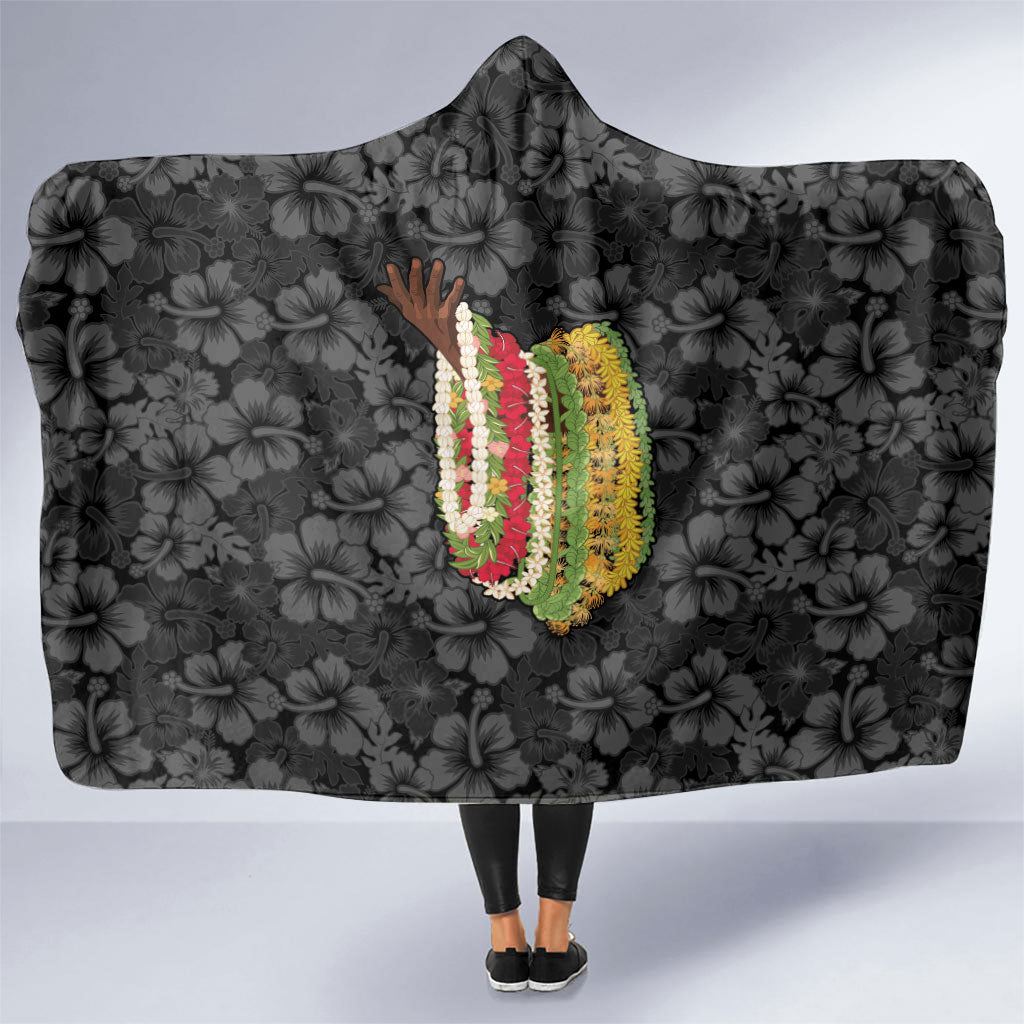 Hawaii Lei Kamehameha Hooded Blanket Ele'ele Seamless Pattern Hibiscus Flower