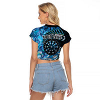 New Zealand Darts Personalised Raglan Cropped T Shirt Aotearoa Silver Fern Blue Papua Shell Spirit LT9 - Polynesian Pride