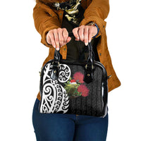 New Zealand Kakapo Christmas Shoulder Handbag Meri Kirihimete Pohutukawa Flowers LT9 One Size Black - Polynesian Pride