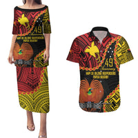 Personalised Papua New Guinea 49th Anniversary Couples Matching Puletasi and Hawaiian Shirt Hapi De bilong Indipendens Papua Niugini LT9 Black - Polynesian Pride
