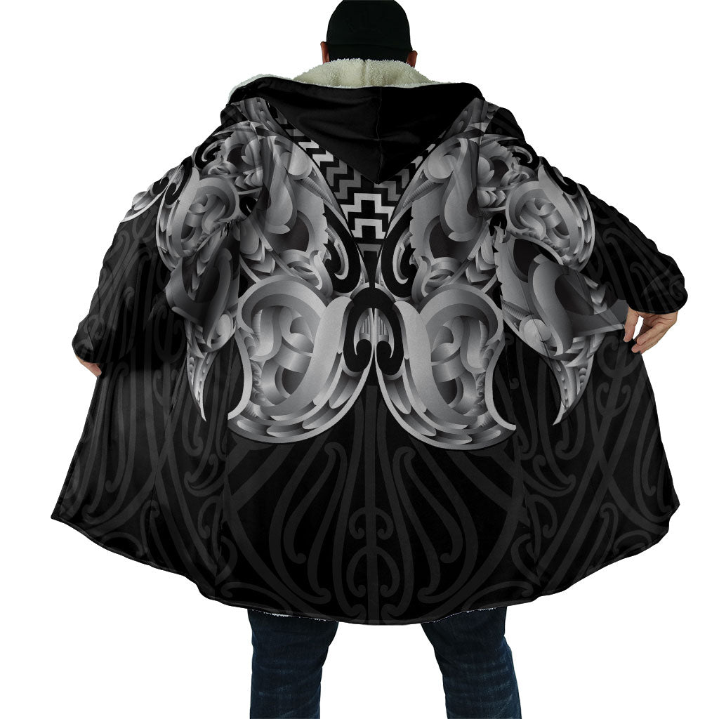Aotearoa Kowhaiwhai Poutama Black Motif Cloak