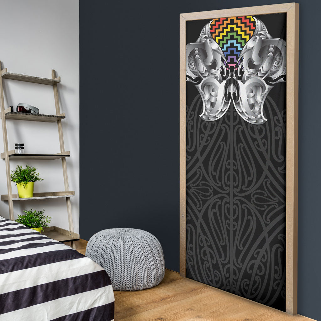 Aotearoa Kowhaiwhai Poutama Rainbow Motif Door Cover