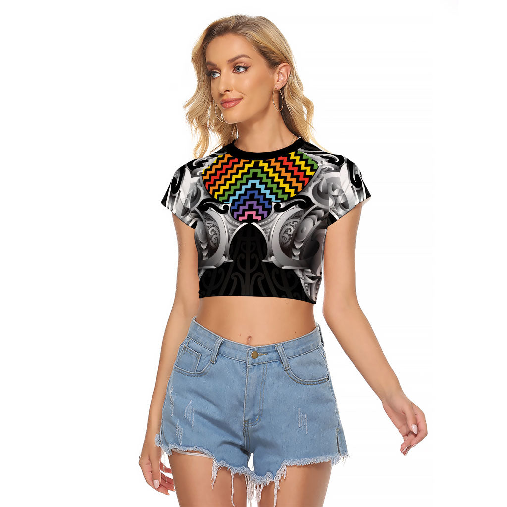 Aotearoa Kowhaiwhai Poutama Rainbow Motif Raglan Cropped T Shirt