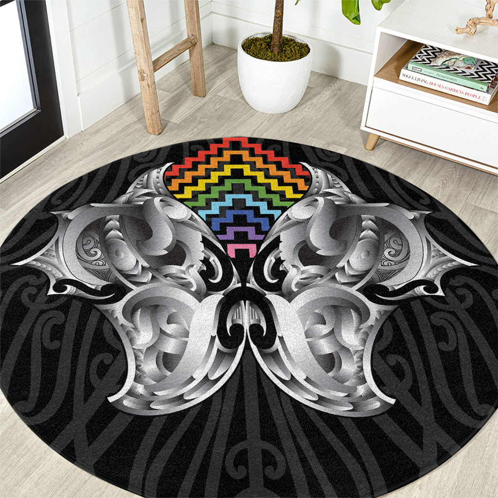 Aotearoa Kowhaiwhai Poutama Rainbow Motif Round Carpet