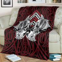 Aotearoa Kowhaiwhai Poutama Red Motif Blanket