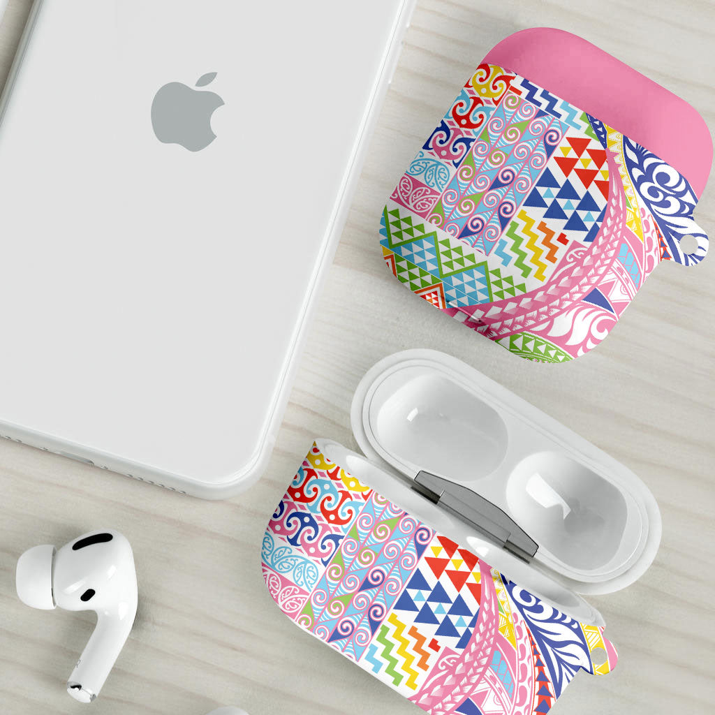 Maori Kowhaiwhai Taniko Patchwork Rainbow Motifs AirPods Case