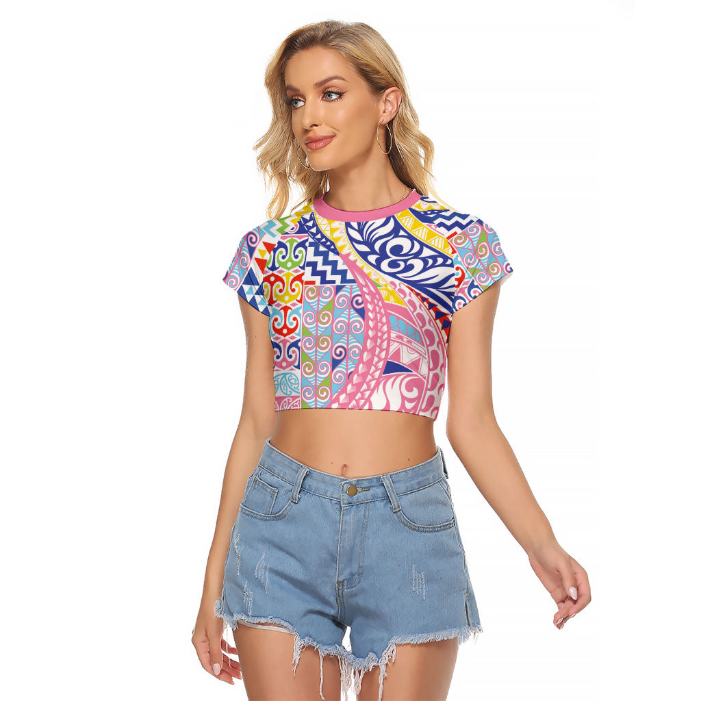 Maori Kowhaiwhai Taniko Patchwork Rainbow Motifs Raglan Cropped T Shirt