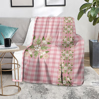 Akala Hamele Hawai'i Palaka Squares Maile Leaf Blanket Flowers Hawaiian Quilt Patterns LT9 - Polynesian Pride