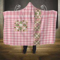 Akala Hamele Hawai'i Palaka Squares Maile Leaf Hooded Blanket Flowers Hawaiian Quilt Patterns LT9 - Polynesian Pride
