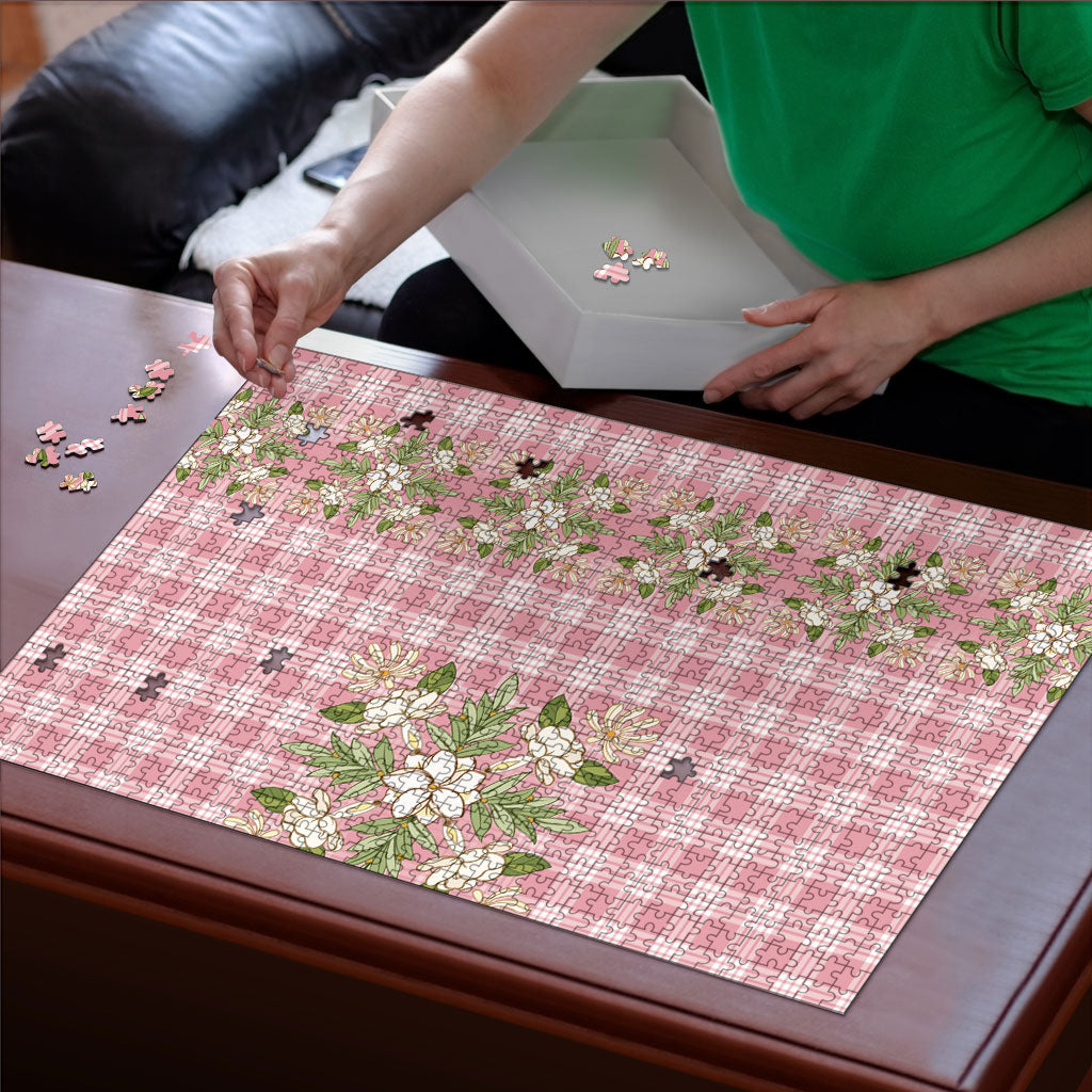Akala Hamele Hawai'i Palaka Squares Maile Leaf Puzzle Flowers Hawaiian Quilt Patterns LT9 - Polynesian Pride