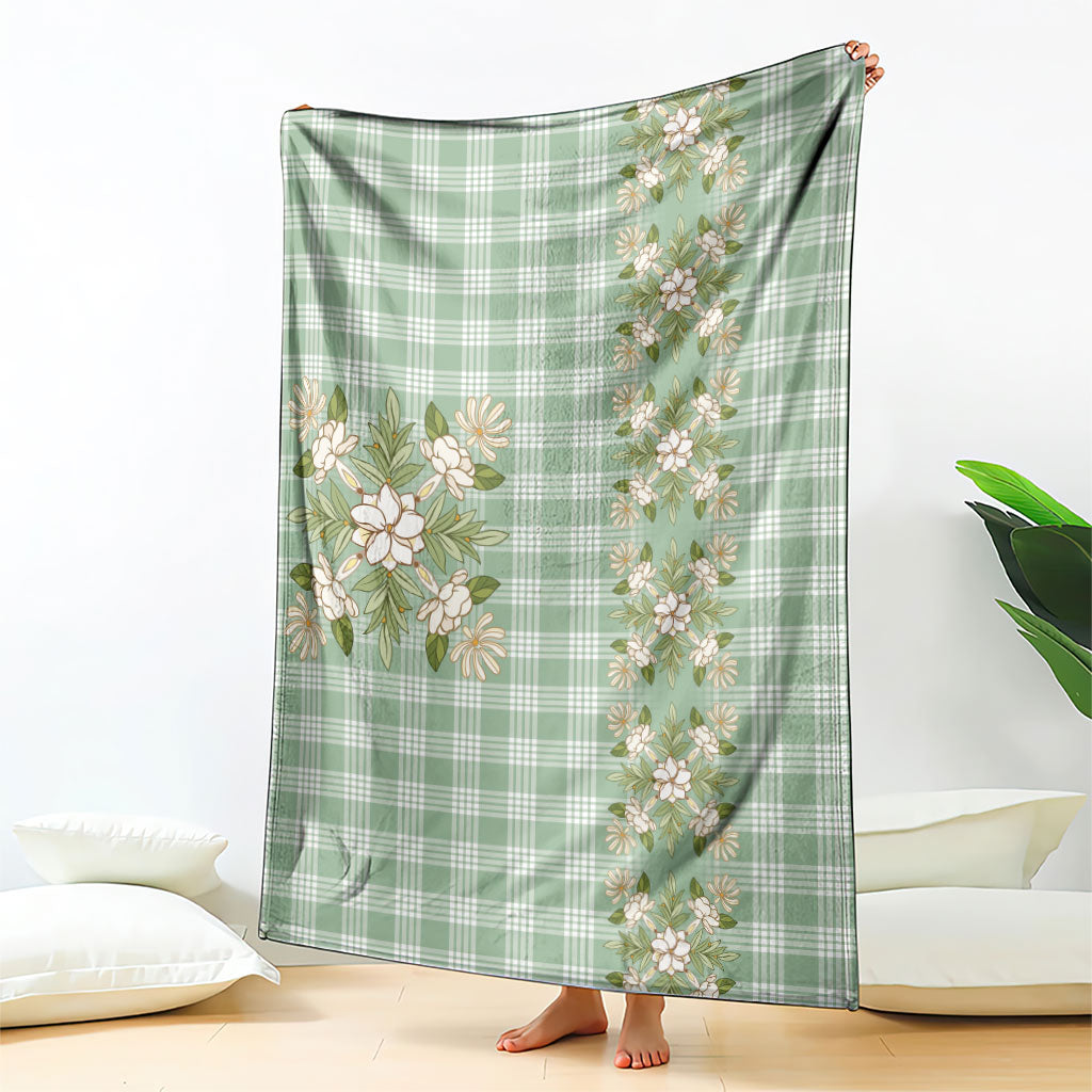 Liko Kukui Hawai'i Palaka Squares Maile Leaf Blanket Flowers Hawaiian Quilt Patterns LT9 - Polynesian Pride