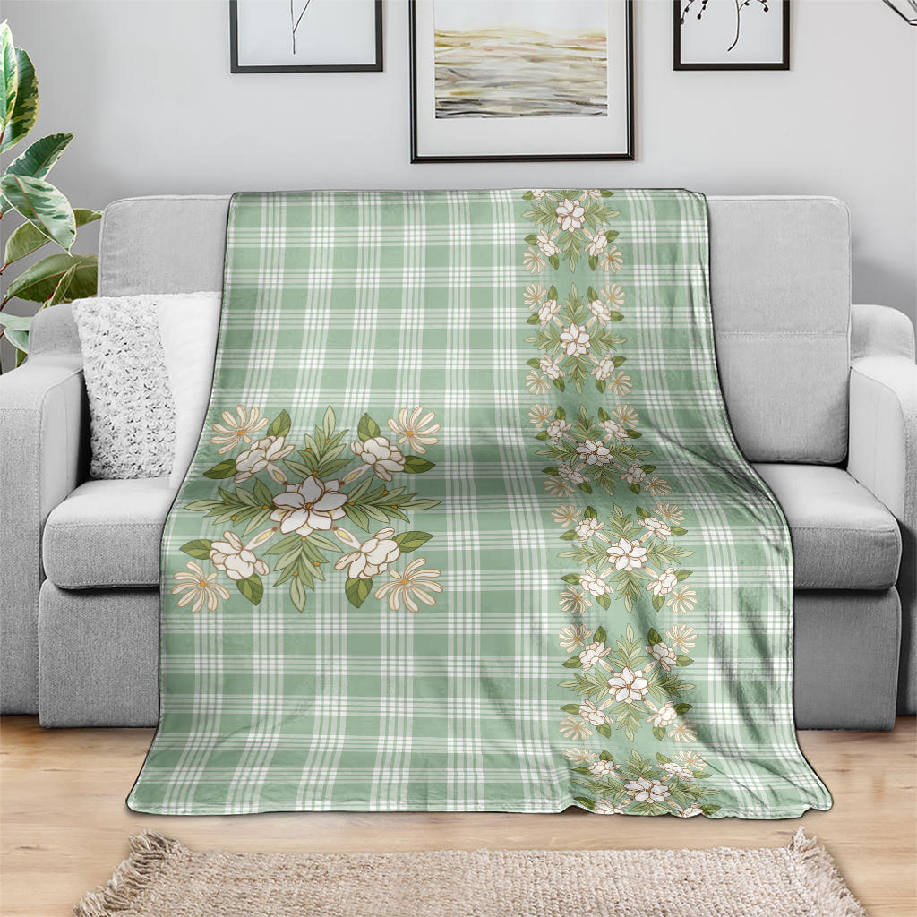 Liko Kukui Hawai'i Palaka Squares Maile Leaf Blanket Flowers Hawaiian Quilt Patterns LT9 - Polynesian Pride