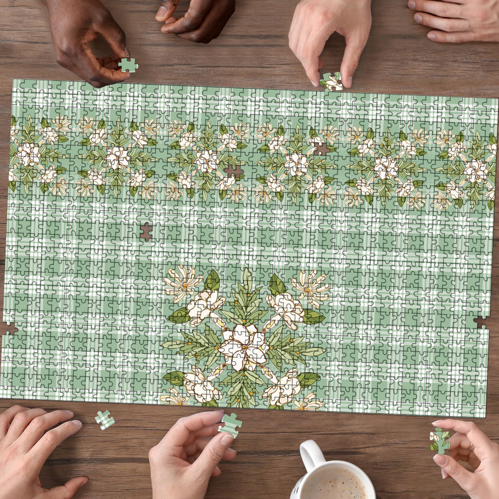 Liko Kukui Hawai'i Palaka Squares Maile Leaf Puzzle Flowers Hawaiian Quilt Patterns LT9 - Polynesian Pride