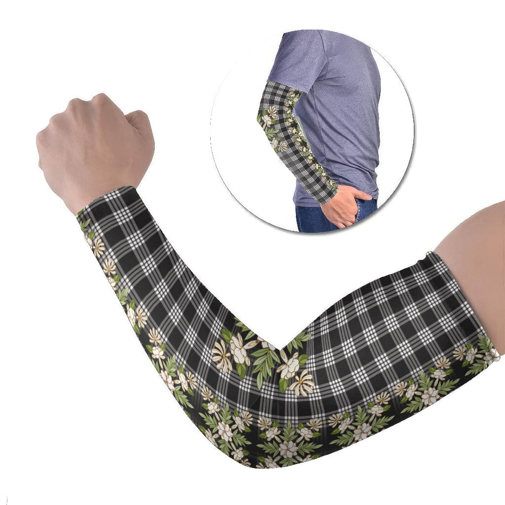 Pauli Hawai'i Palaka Squares Maile Leaf Arm Sleeves Flowers Hawaiian Quilt Patterns LT9 Set of 2 Soft Black - Polynesian Pride