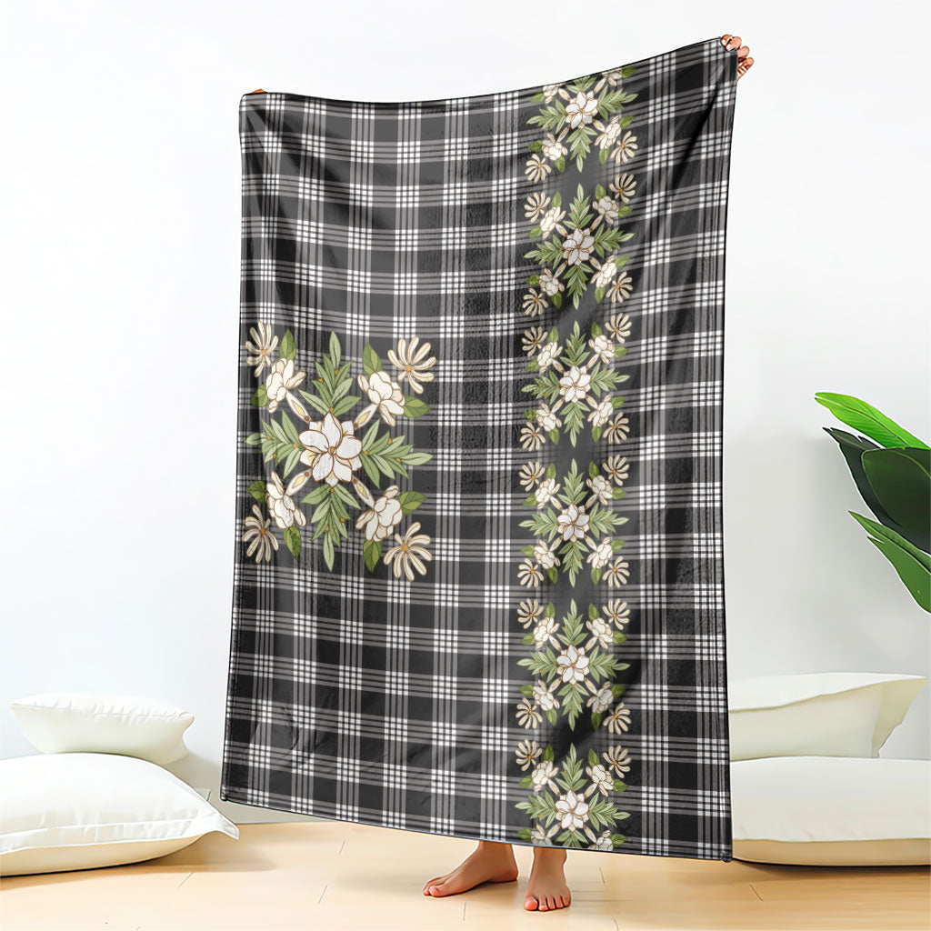Pauli Hawai'i Palaka Squares Maile Leaf Blanket Flowers Hawaiian Quilt Patterns LT9 - Polynesian Pride