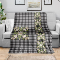 Pauli Hawai'i Palaka Squares Maile Leaf Blanket Flowers Hawaiian Quilt Patterns LT9 - Polynesian Pride