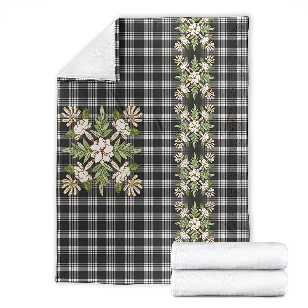 Pauli Hawai'i Palaka Squares Maile Leaf Blanket Flowers Hawaiian Quilt Patterns LT9 - Polynesian Pride