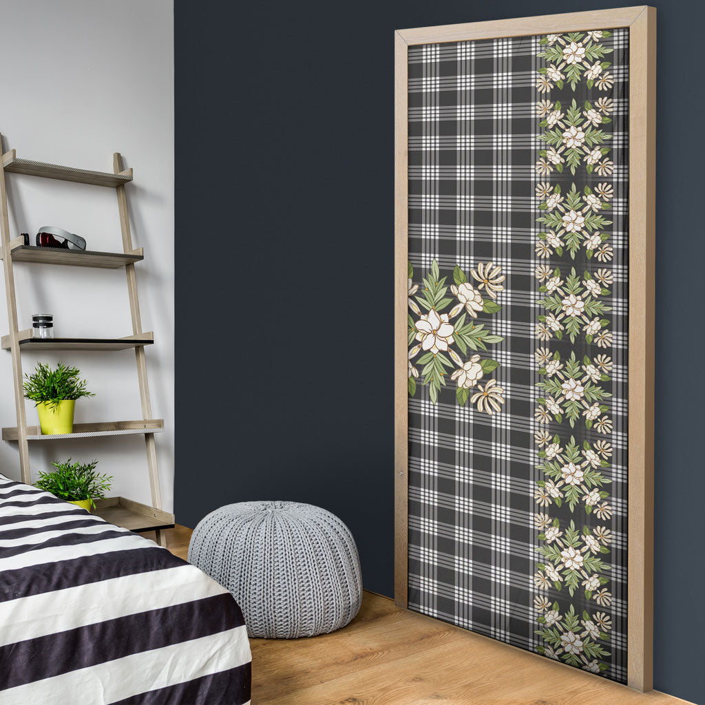 Pauli Hawai'i Palaka Squares Maile Leaf Door Cover Flowers Hawaiian Quilt Patterns LT9 - Polynesian Pride