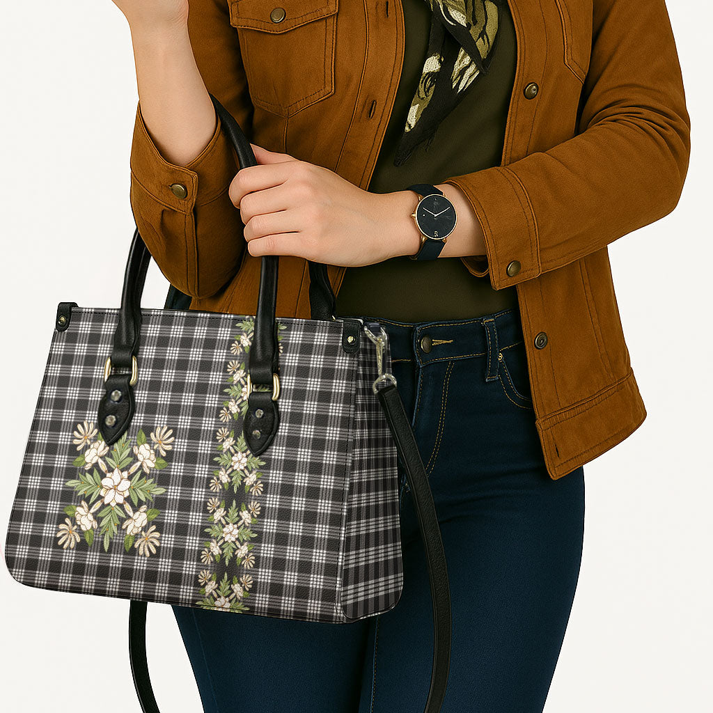 Pauli Hawai'i Palaka Squares Maile Leaf Leather Bag Flowers Hawaiian Quilt Patterns LT9 - Polynesian Pride