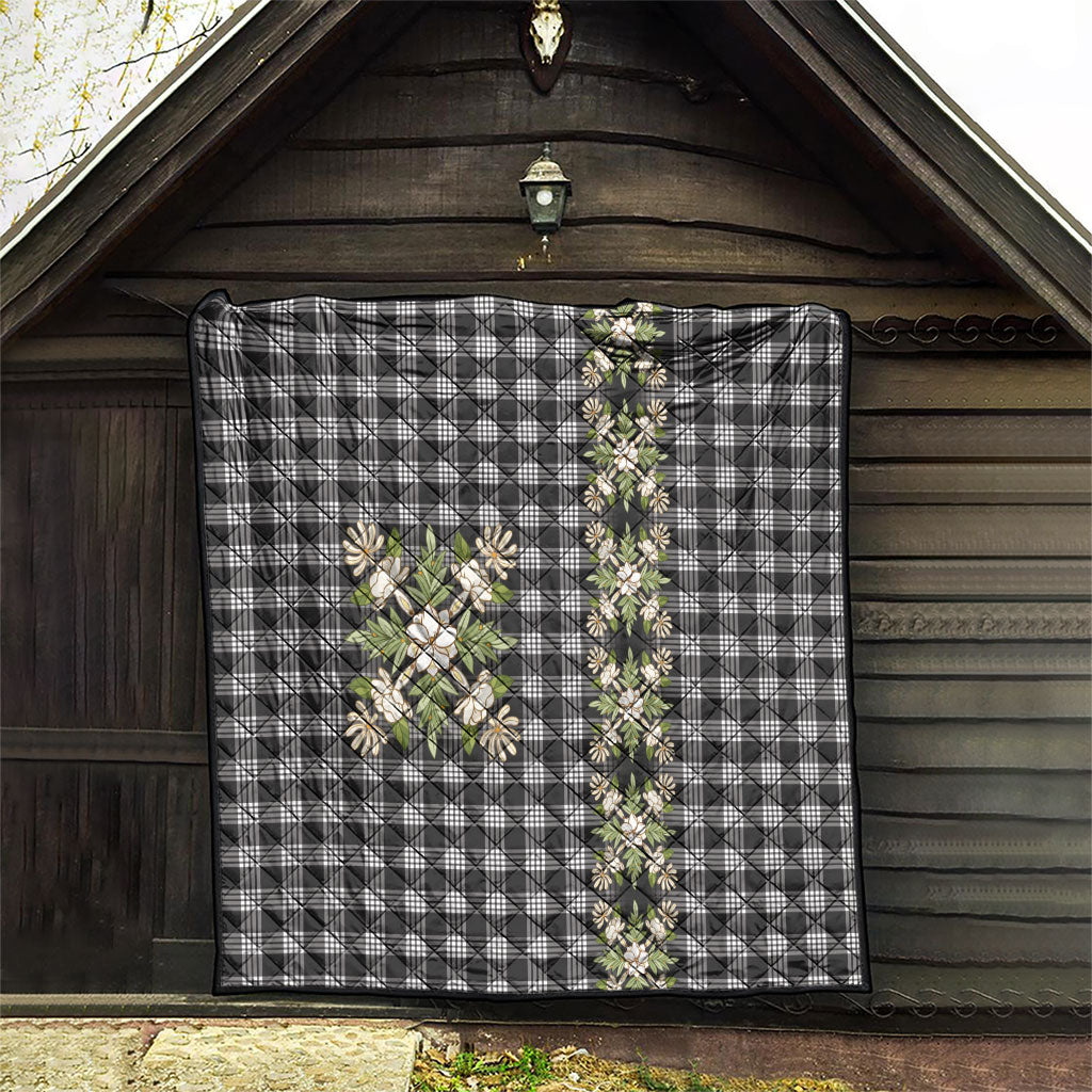Pauli Hawai'i Palaka Squares Maile Leaf Quilt Flowers Hawaiian Quilt Patterns LT9 - Polynesian Pride