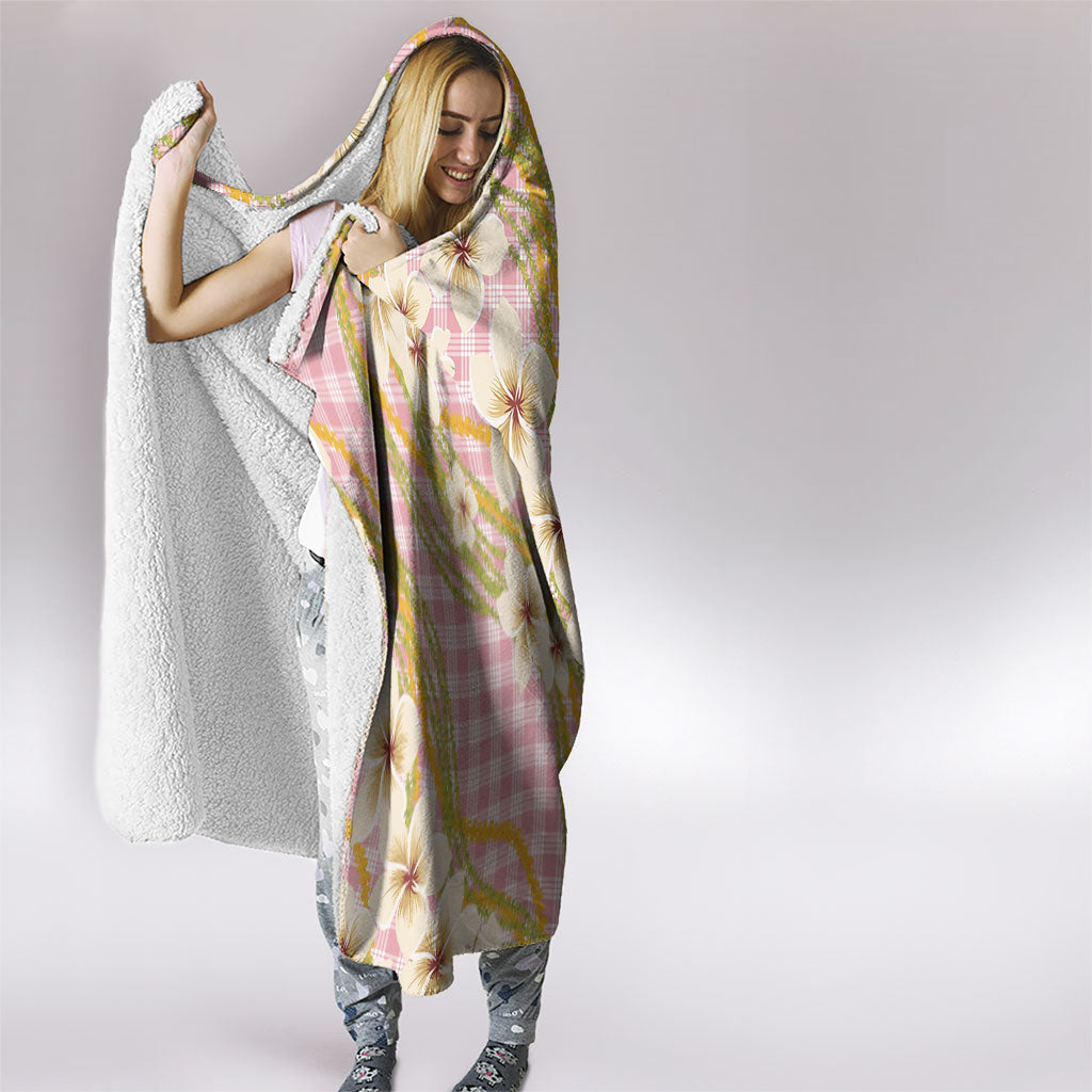 Akala Hamele Palaka Plumeria Hooded Blanket Puakenikeni and Maile Lei LT9 - Polynesian Pride