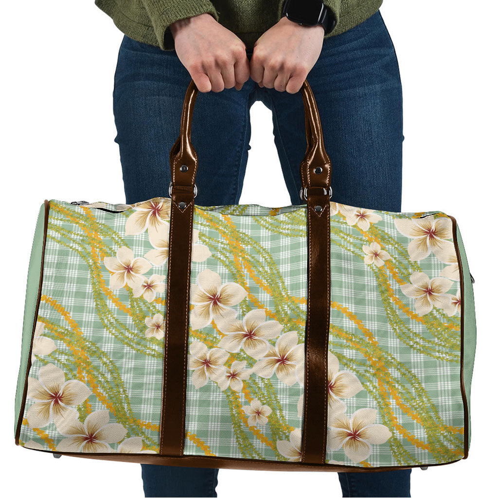Liko Kukui Hawai'i Palaka Plumeria Travel Bag Puakenikeni and Maile Lei LT9 Sage Green - Polynesian Pride