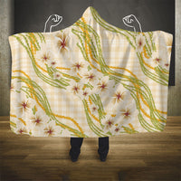Melemele Ahiahia Hawai'i Palaka Plumeria Hooded Blanket Puakenikeni and Maile Lei LT9 - Polynesian Pride