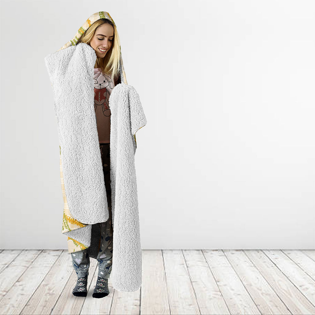 Melemele Ahiahia Hawai'i Palaka Plumeria Hooded Blanket Puakenikeni and Maile Lei LT9 - Polynesian Pride