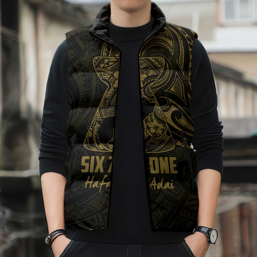 Gold Guam Latte Stone Tribal Tattoo Sleeveless Puffer Jacket Hafa Adai Six 7 One - Polynesian Pride