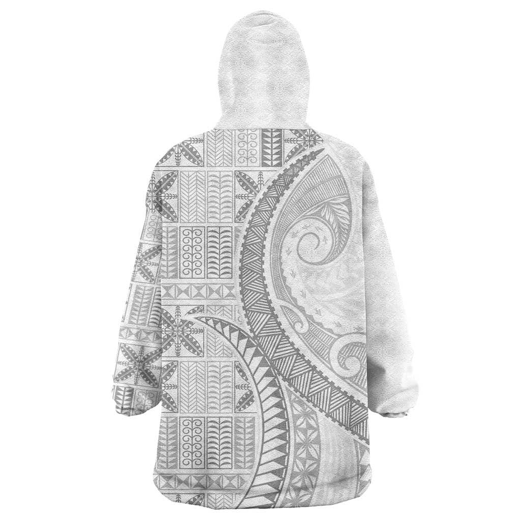 Niue White Sunday Wearable Blanket Hoodie Niuean Lotu Tamaiti Hiapo Pattern LT9 - Polynesian Pride