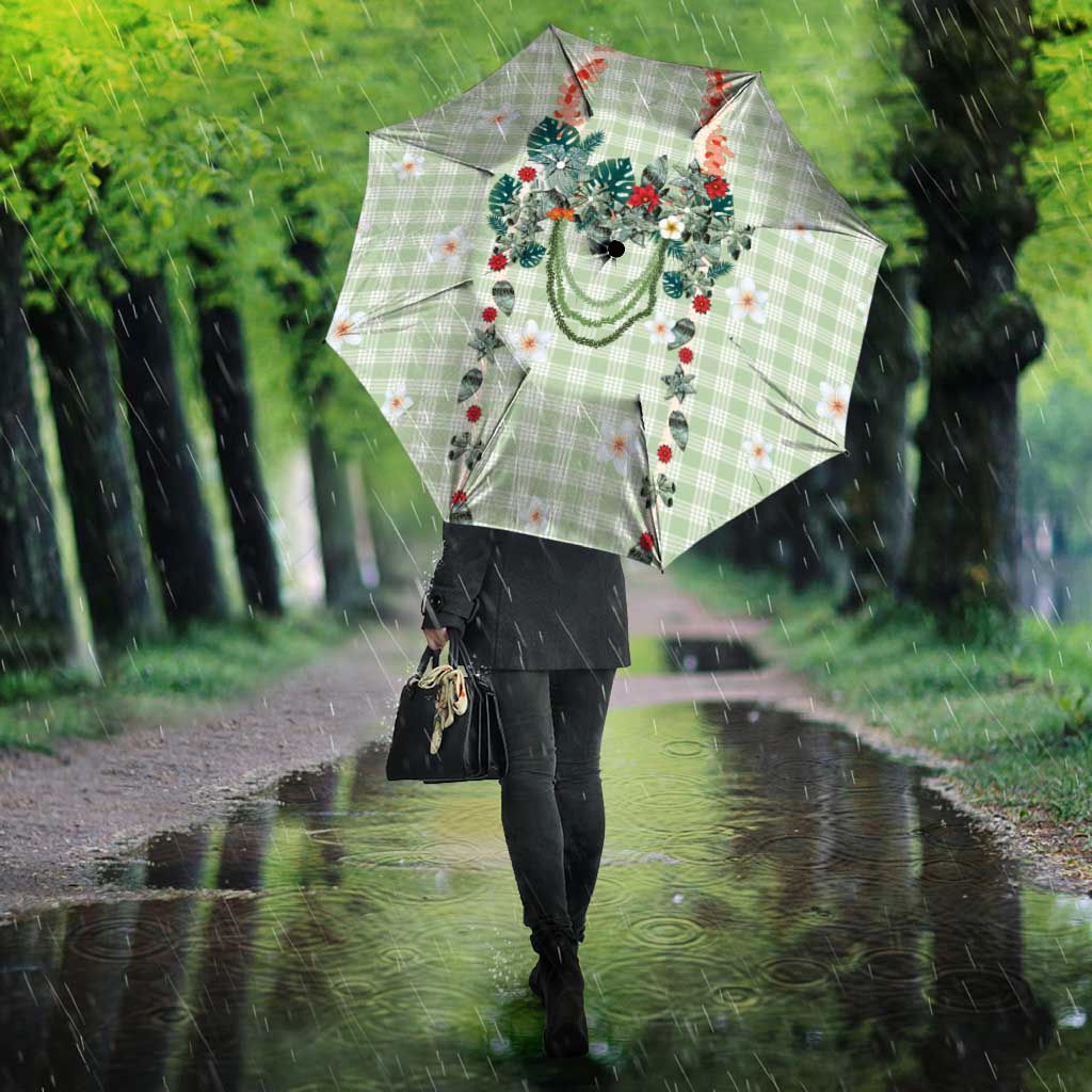 Sage Green Hawaiian Palaka Umbrella Kukui Nut Money Lei - Polynesian Pride
