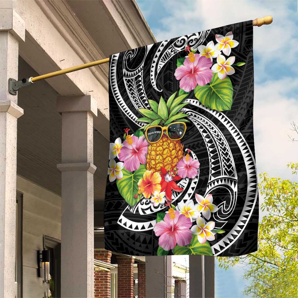 Hau'oli Makahiki Hou Garden Flag Aloha Pineapple Tropical Vibe LT9 House Flag Black - Polynesian Pride