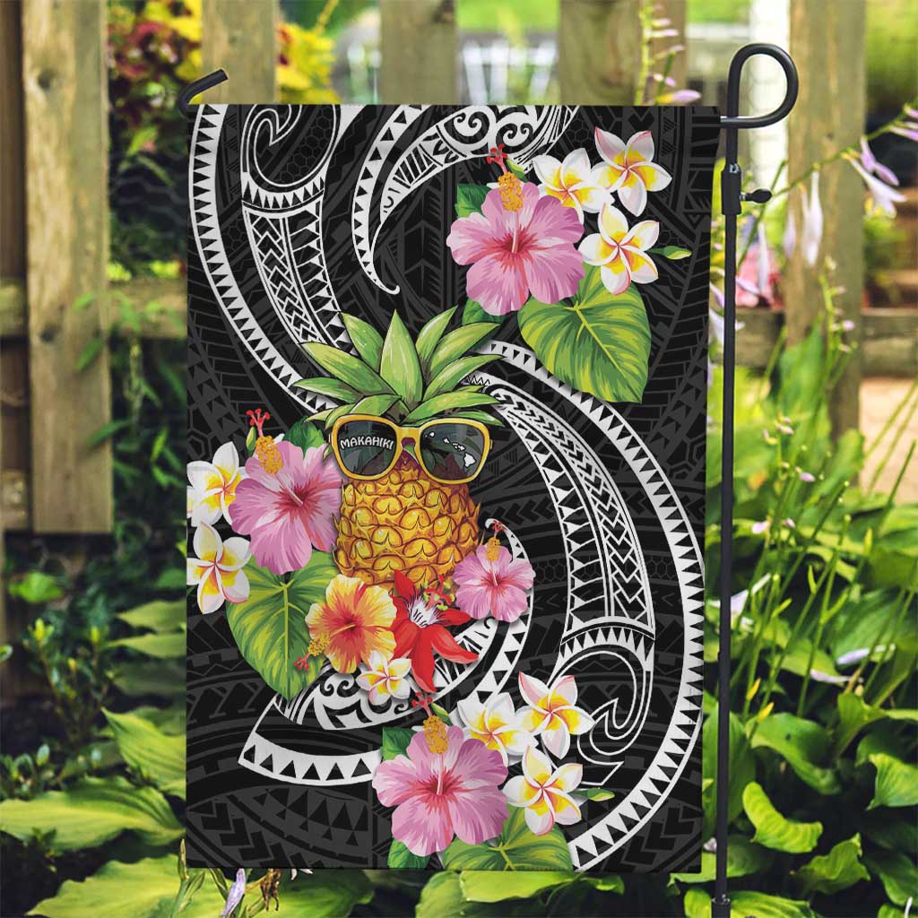 Hau'oli Makahiki Hou Garden Flag Aloha Pineapple Tropical Vibe LT9 Garden Flag Black - Polynesian Pride