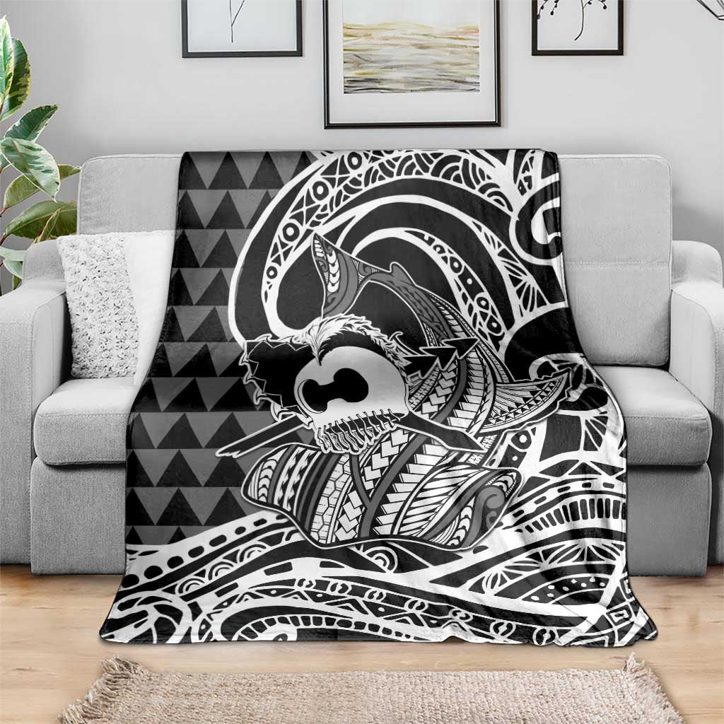Koa Ikaika Warrior Helmet with Shark Blanket Black Kakau Style