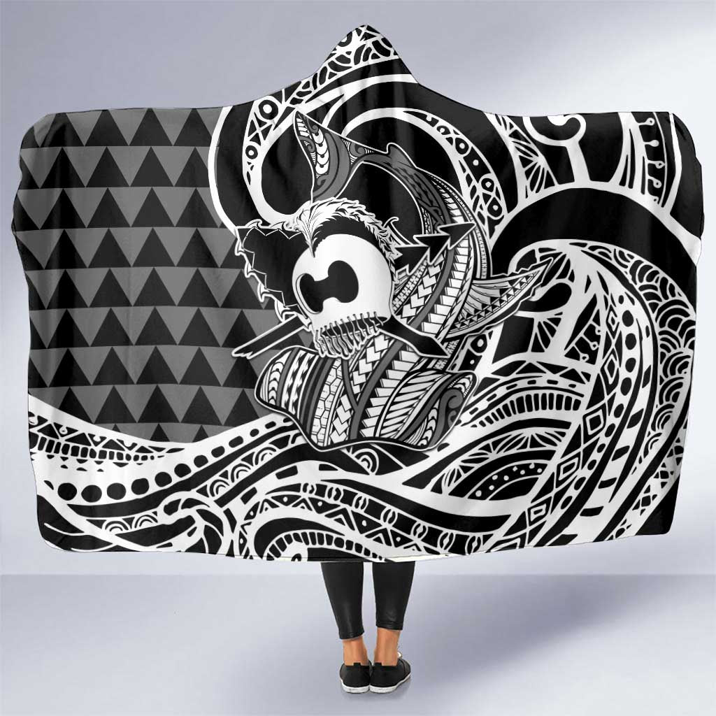 Koa Ikaika Warrior Helmet with Shark Hooded Blanket Black Kakau Style LT9 One Size Black - Polynesian Pride