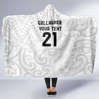 New Zealand Rangatira Custom Hooded Blanket All White Niho Taniwha Maori Tribal LT9 One Size White - Polynesian Pride